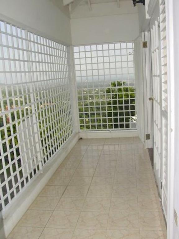 Hill Top Kingston Jamaica Oda fotoğraf